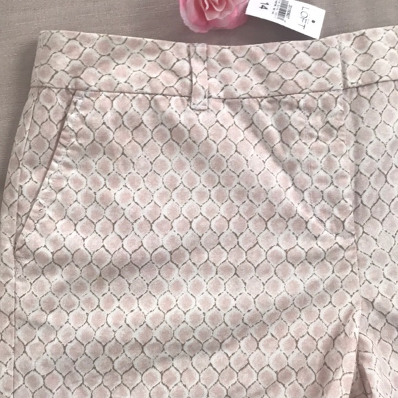 ANN TAYLOR LOFT 4” SHORT 100 % COTTON SIZE 14 - Picture 3 of 8